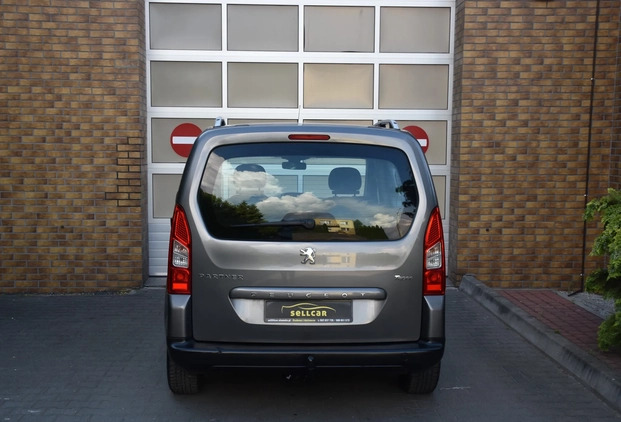 Peugeot Partner cena 25999 przebieg: 179206, rok produkcji 2011 z Darłowo małe 781